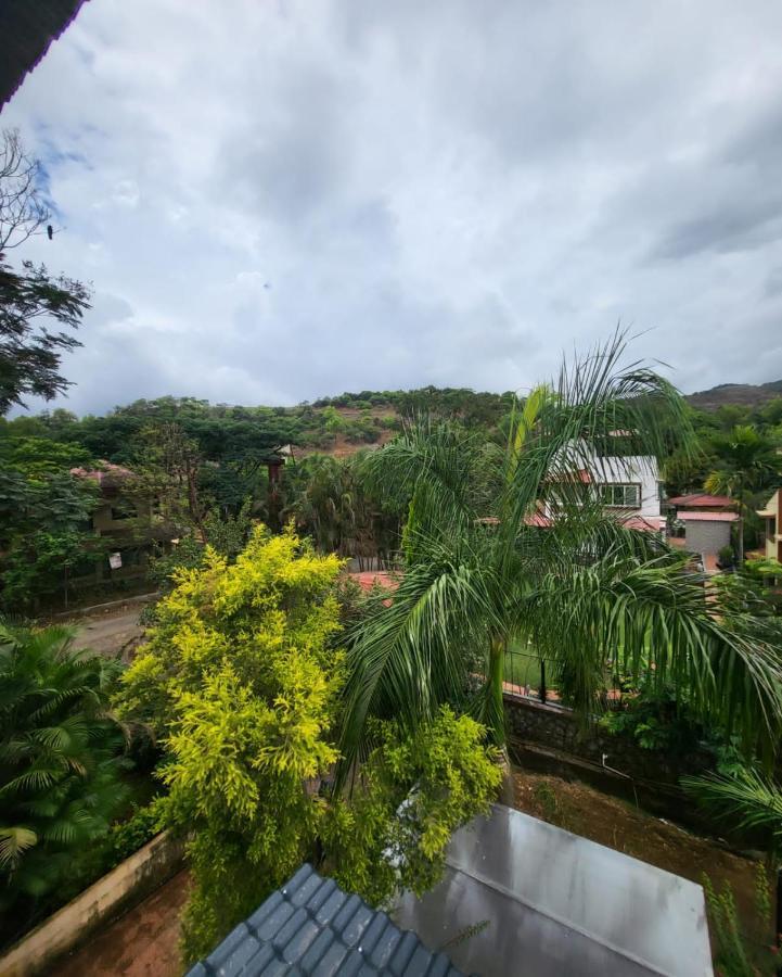 לונבלה The Perfect Stays- Lal Mahal Villa With Disco Pool מראה חיצוני תמונה